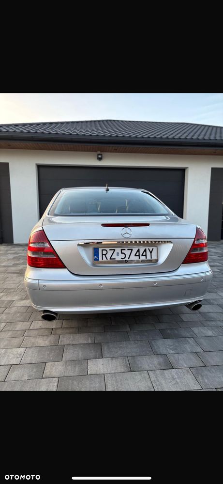 Mercedes-Benz Klasa E - 11