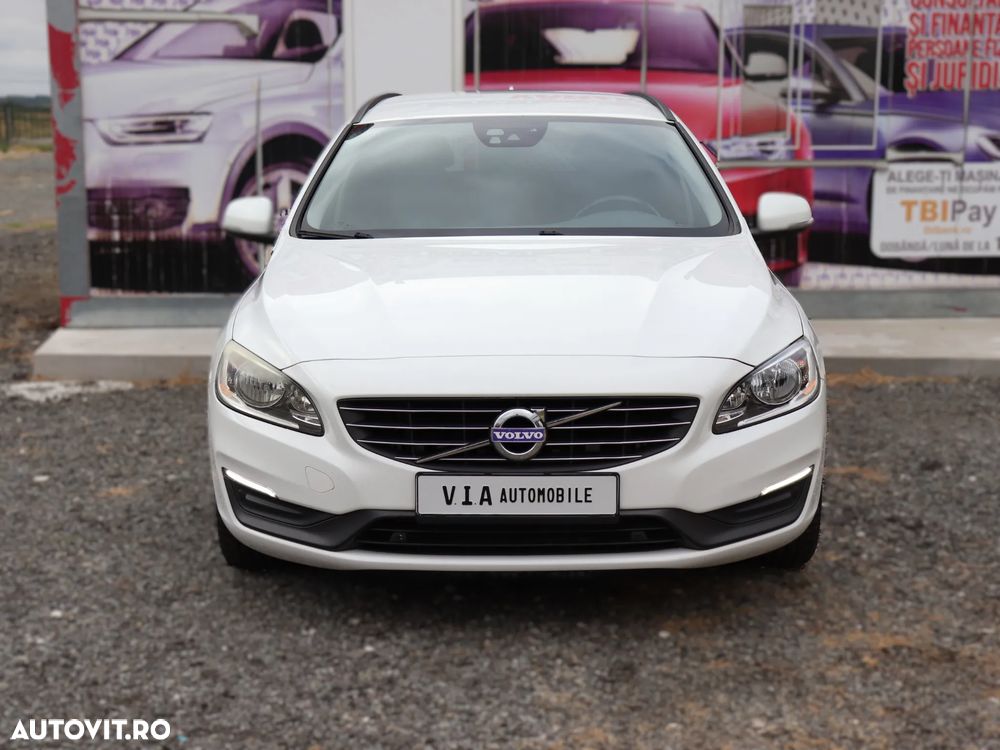 Volvo V60 D4 Geartronic Momentum - 16