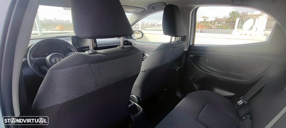 Toyota Yaris 1.0 VVT-i Comfort Plus - 17