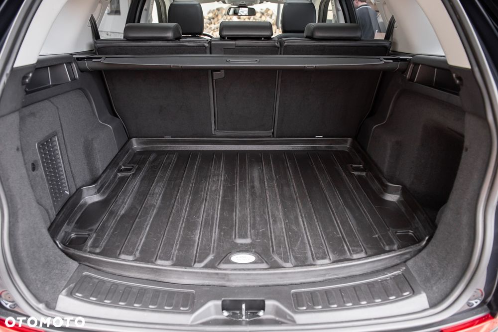 Land Rover Discovery Sport TD4 HSE Luxury - 33