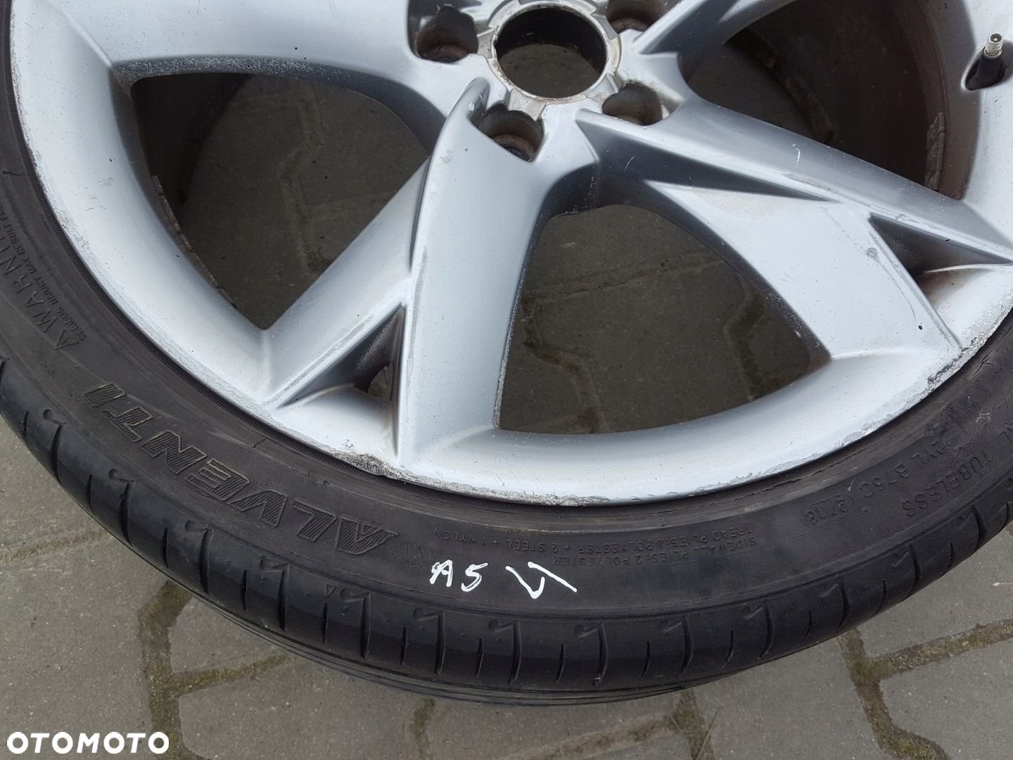 AUDI A4 B8 A5 8T FELGA ALUMINIOWA 19 5X112 - 4