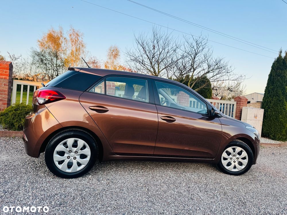 Hyundai i20 1.2 Intro Edition - 26