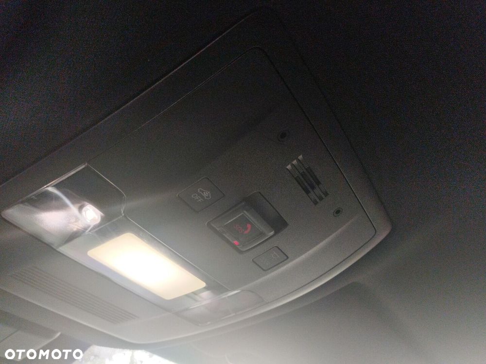 Lexus UX 200 GPF Business Edition 2WD - 22