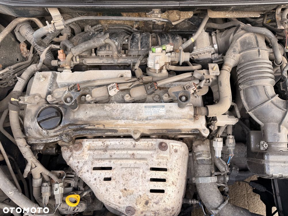 Toyota Avensis 2.0 VVT-i Sol - 11