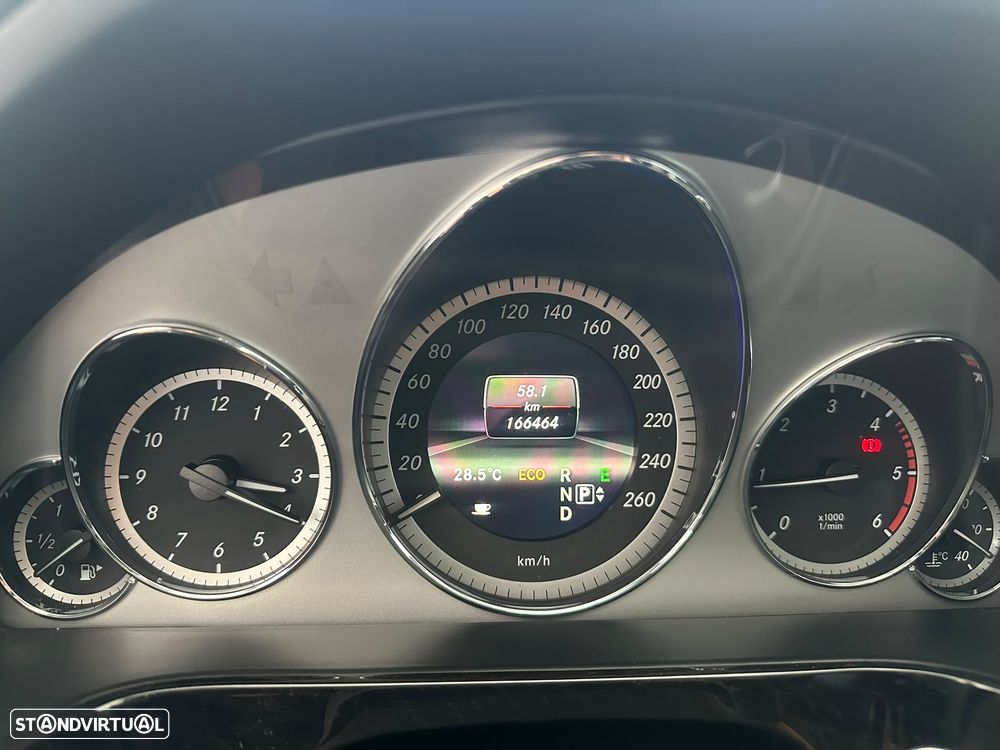 Mercedes-Benz E 200 CDI 7G-TRONIC Avantgarde - 23