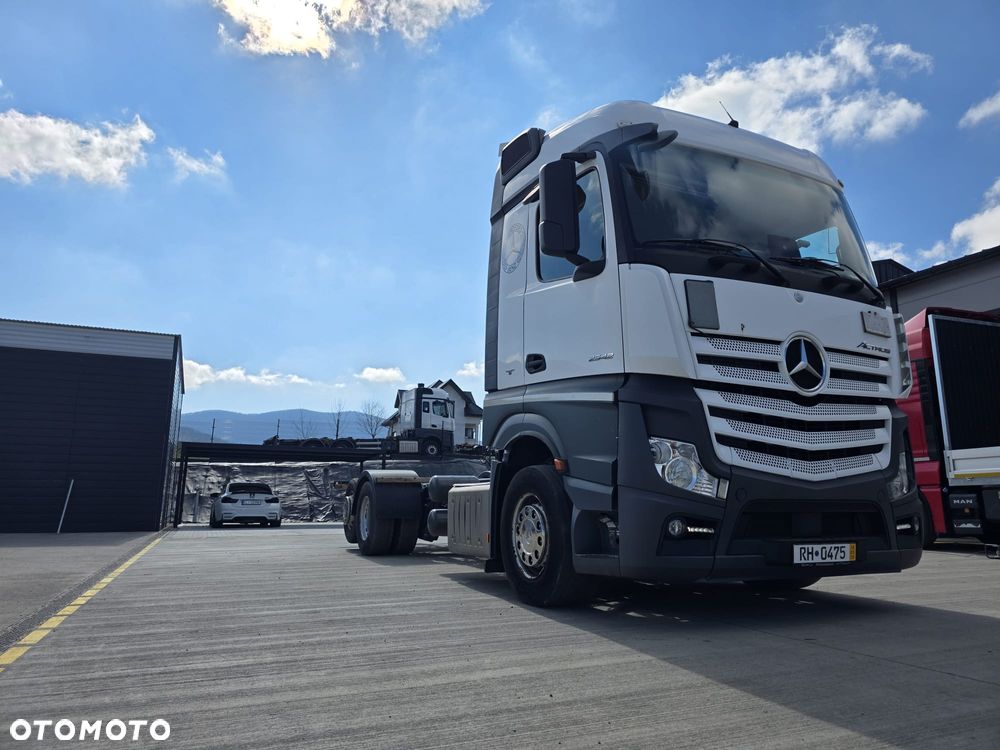 Mercedes-Benz ACTROS - 5