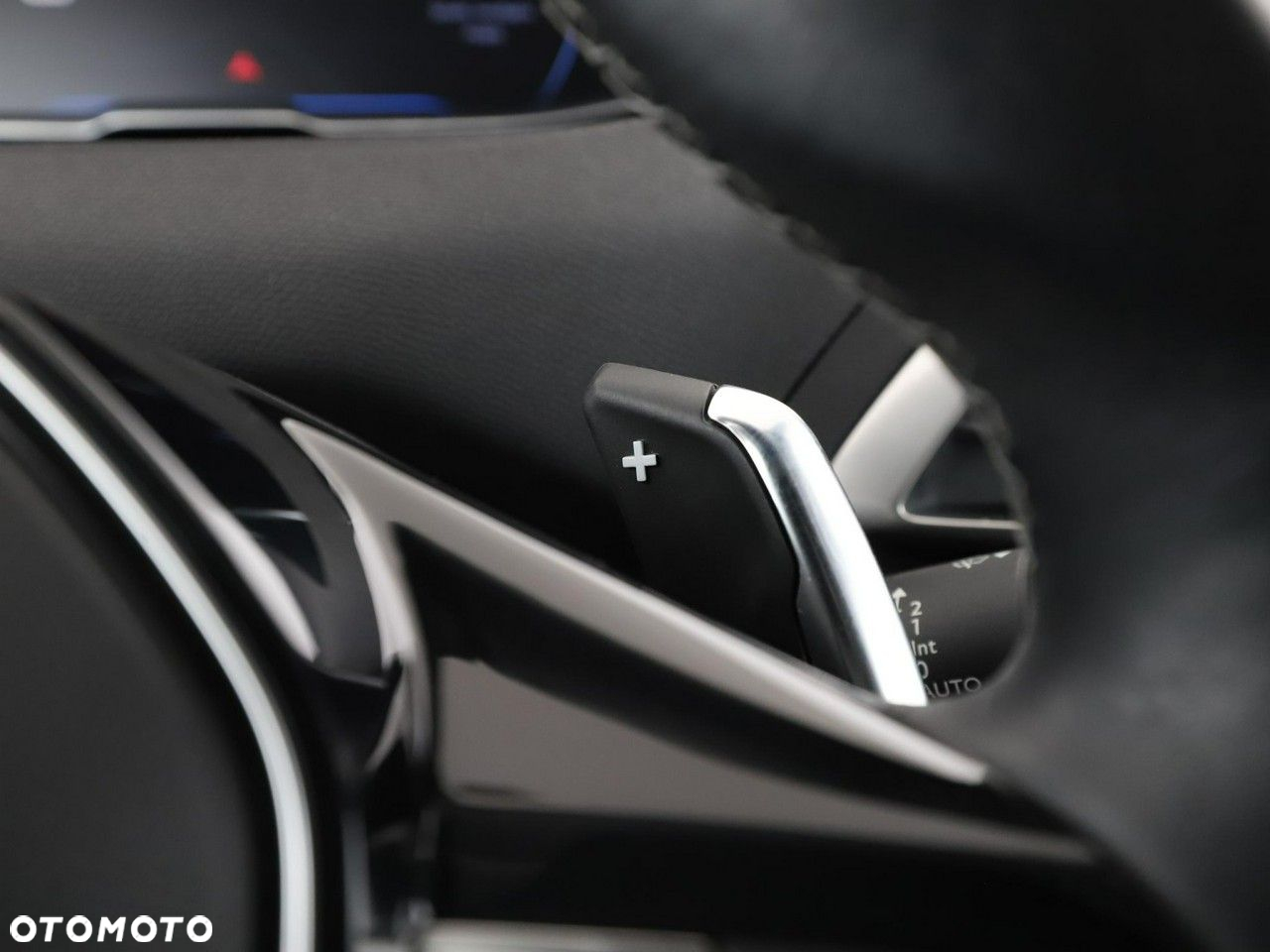 Peugeot 5008 1.5 BlueHDi Allure Pack S&S EAT8 - 32