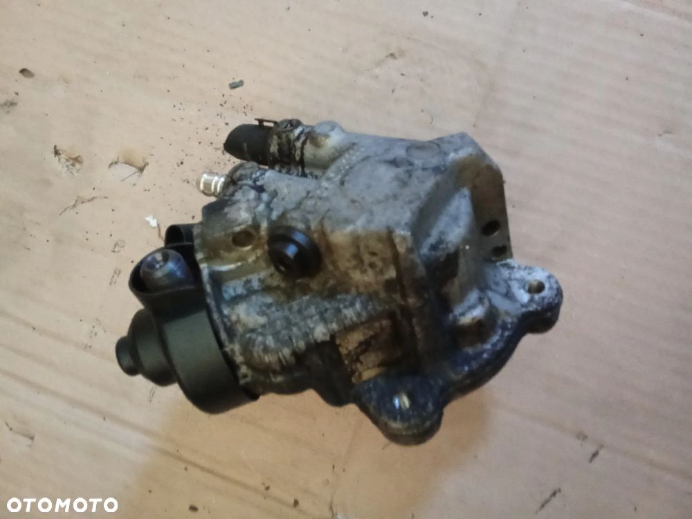 POMPA WTRYSKOWA  AUDI VW SEATR SKODA 2.0TDI 03L130755 - 1