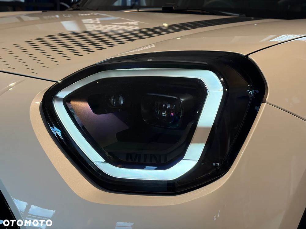 MINI Aceman SE John Cooper Works Trim - 6
