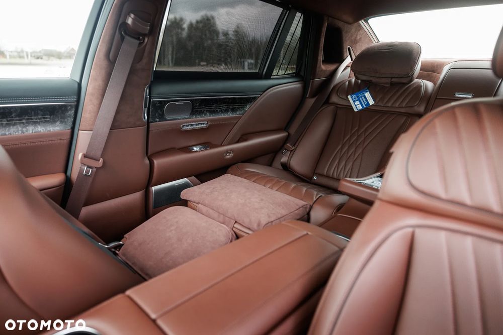Genesis G90 3.5T V6 AT8 SWB Luxury Plus - 29
