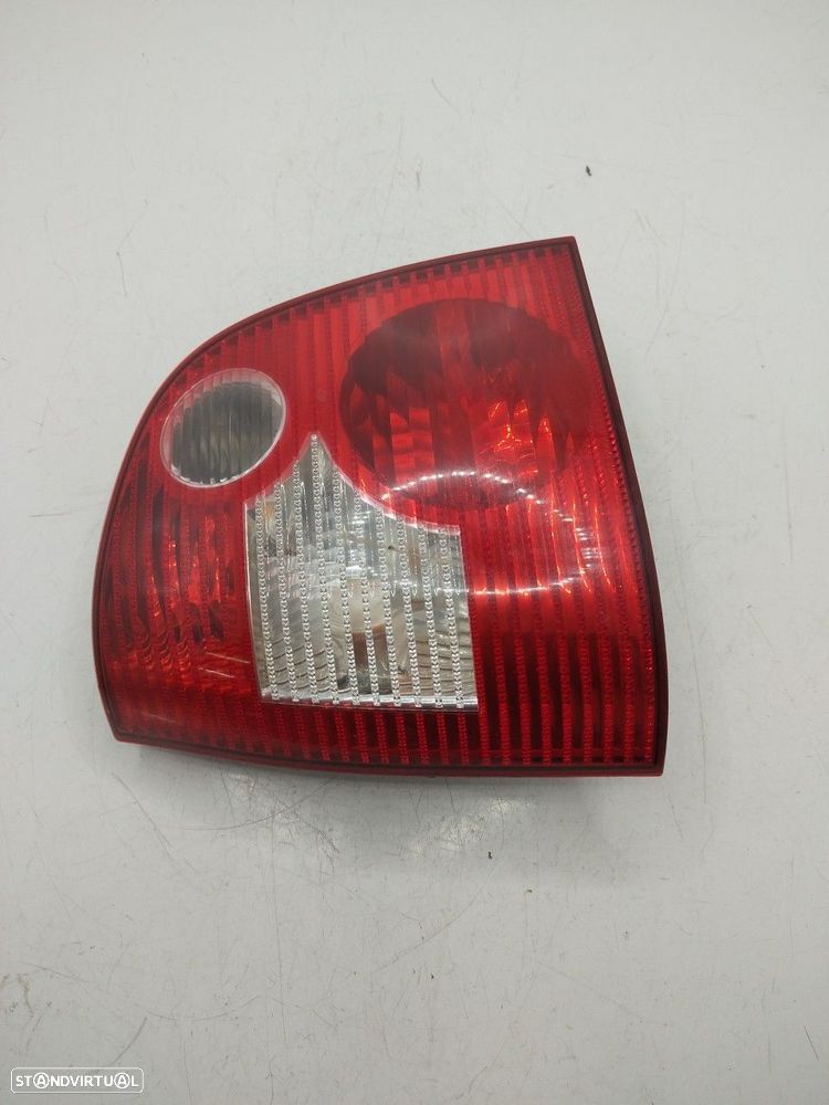 Farolim Stop Esq Volkswagen Polo (9N_) - 2