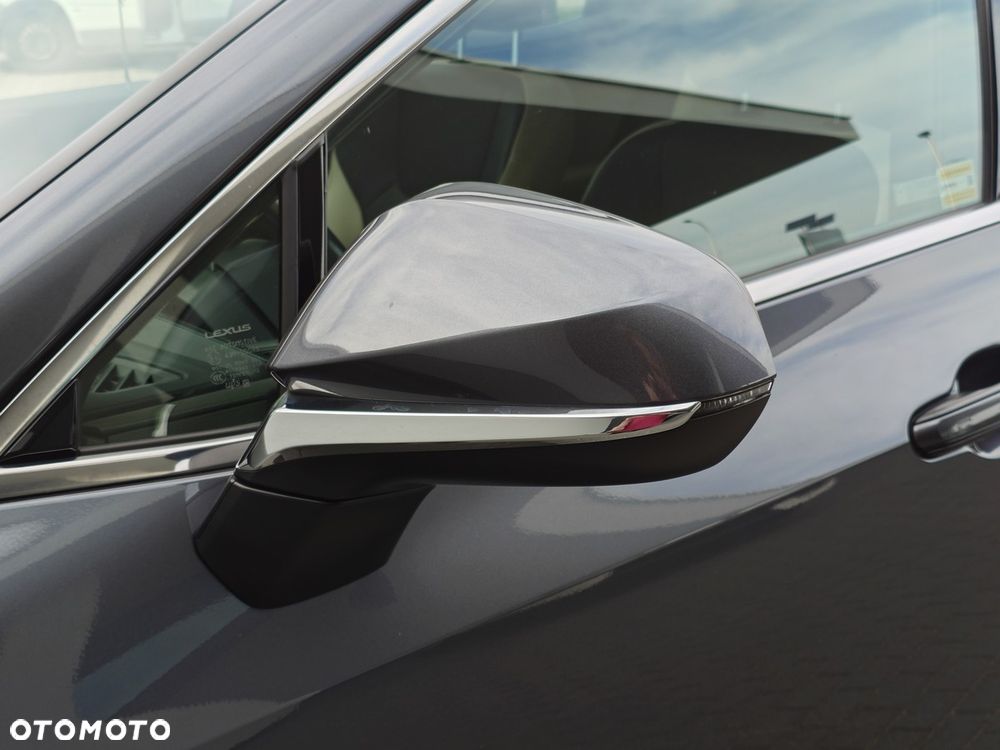 Lexus NX - 11