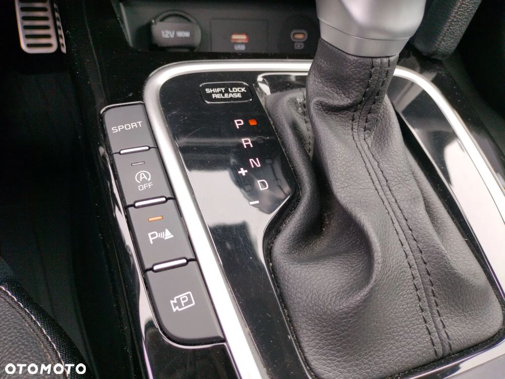 Kia Ceed 1.5 T-GDI Business Line DCT - 30