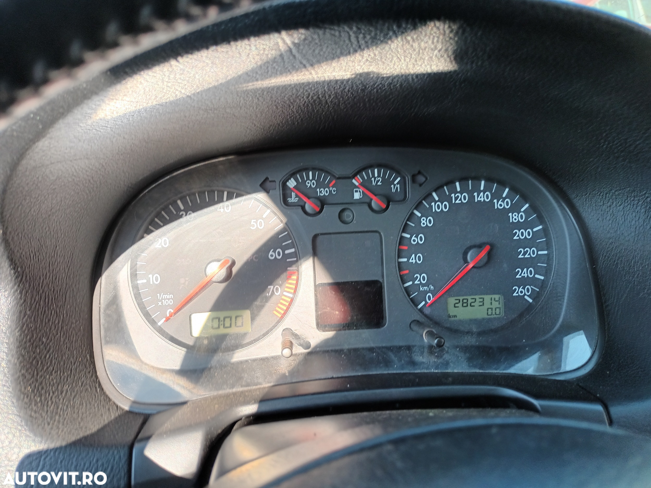Dezmembrari  VW GOLF 4  1997  > 2006 1.6 16V Benzina - 27