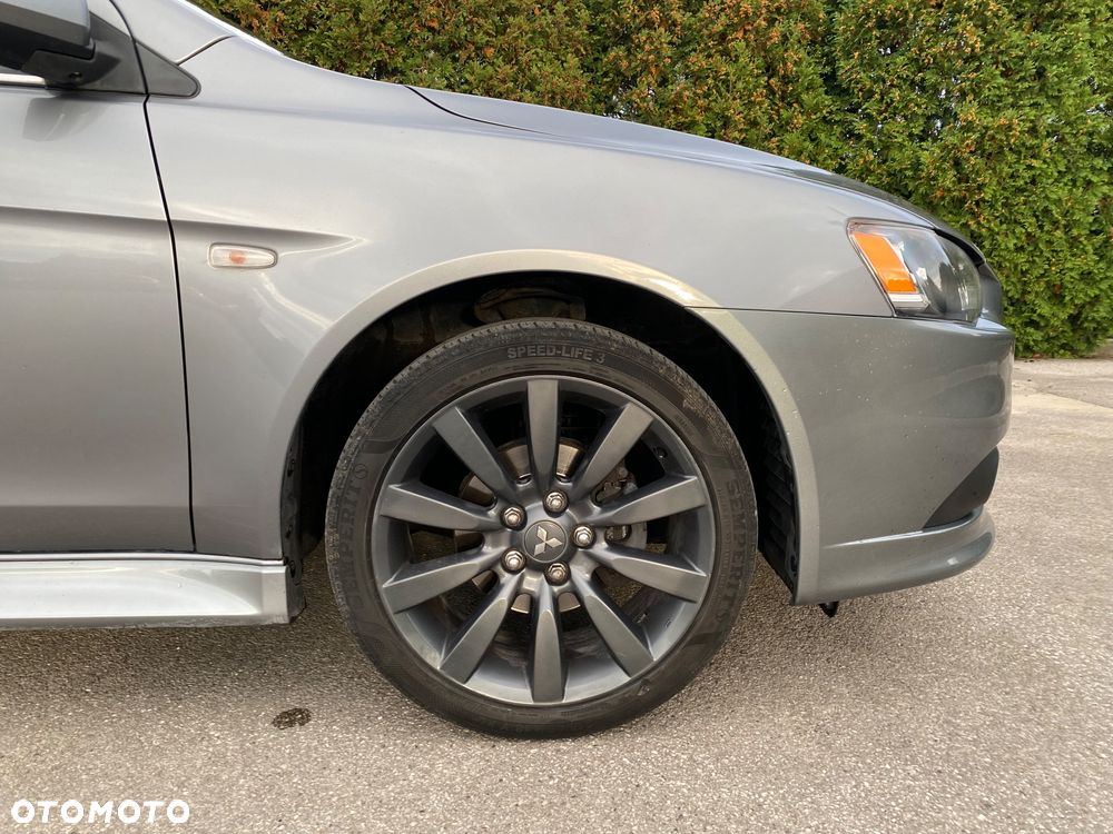 Mitsubishi Lancer - 36