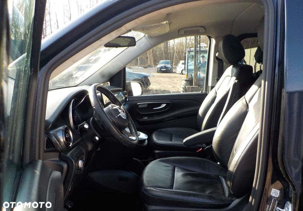 Mercedes-Benz Klasa V - 27