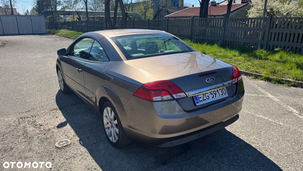 Ford Focus 2.0 16V Trend - 15