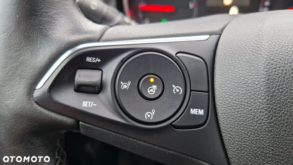 Opel Grandland X 1.5 D Start/Stop Business Elegance - 19