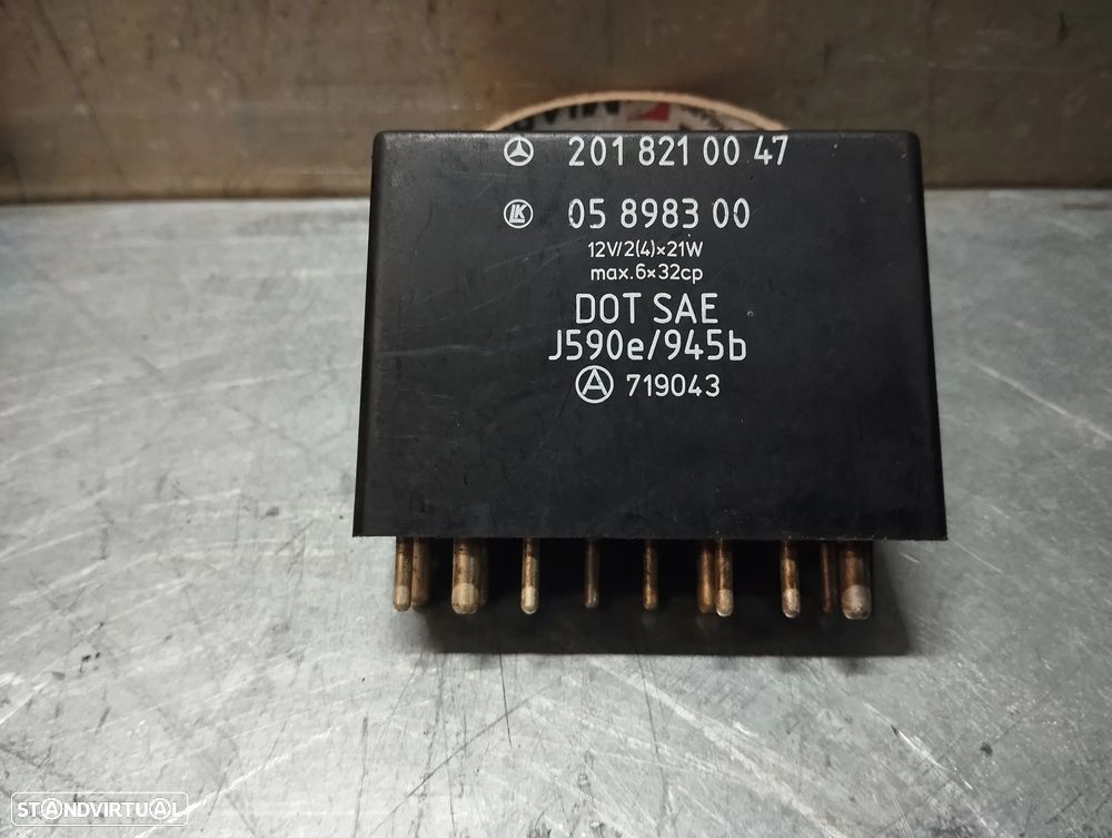RELE / MODULO LIMPA VIDROS / PISCAS MERCEDES 190 200 W201 W124 REF: 2018210047 05898300 - 3