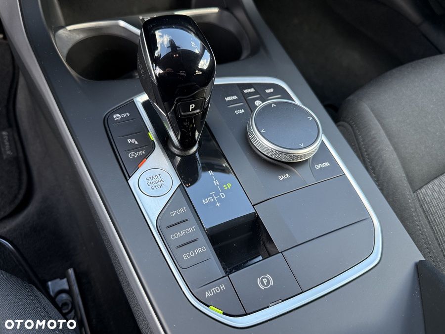 BMW Seria 1 120d xDrive Sport - 23