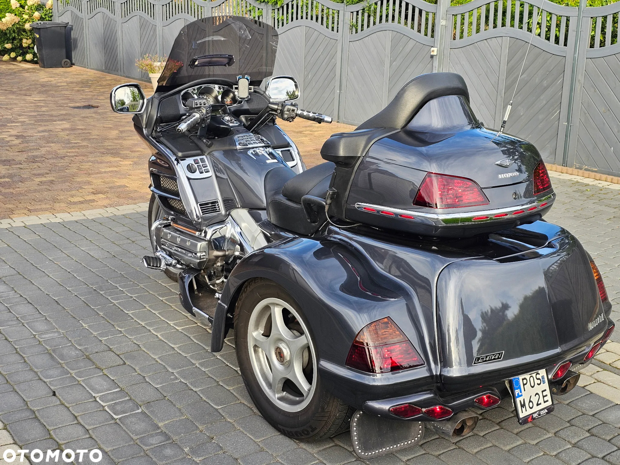 Honda GL - 9