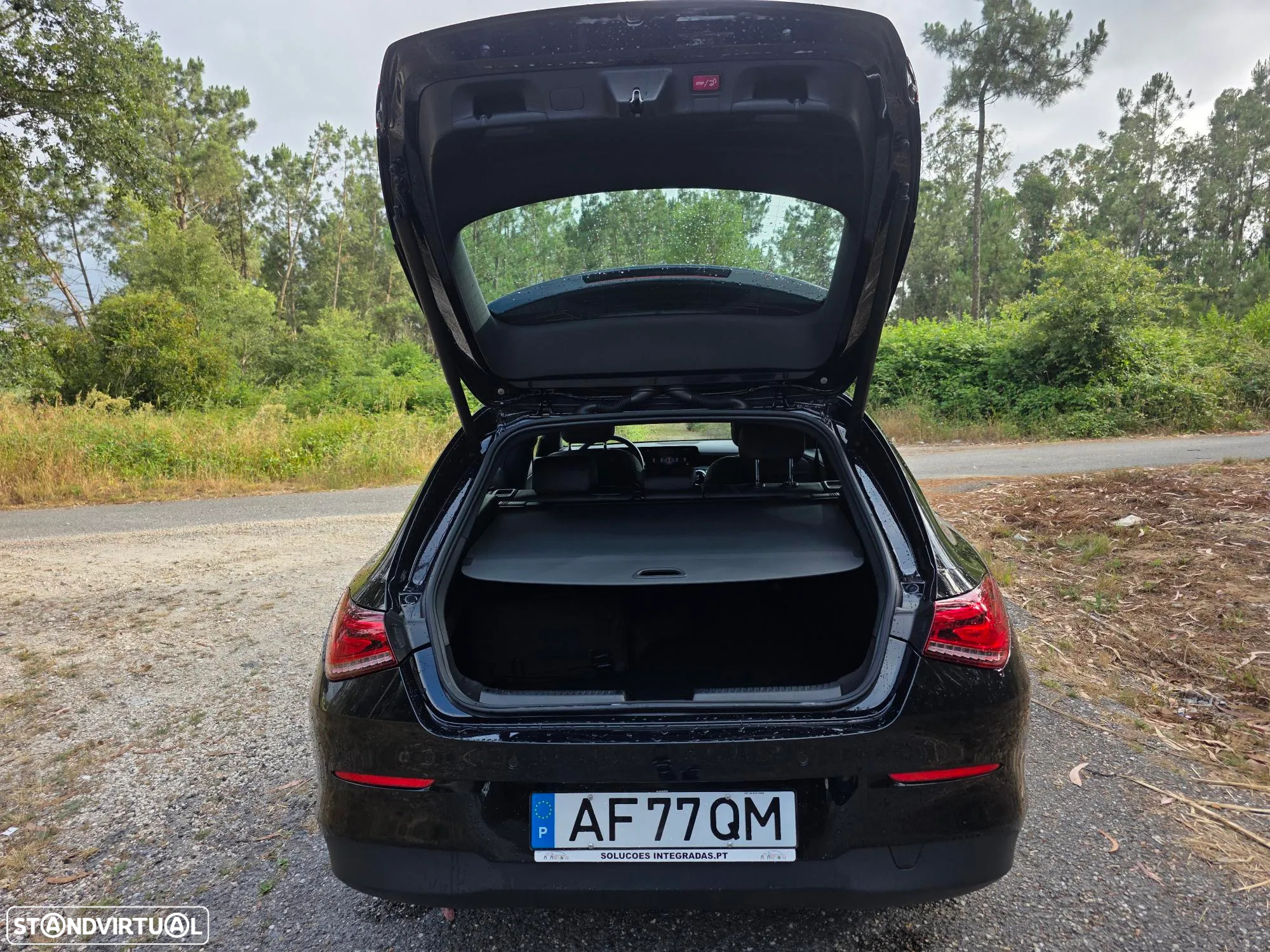 Mercedes-Benz CLA 250 e Shooting Brake Style Plus - 13