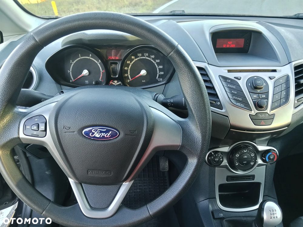 Ford Fiesta 1.25 Ambiente - 6
