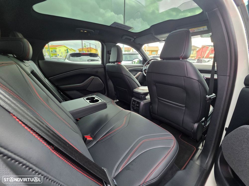 Ford Mustang Mach-E 87 kWh Premium AWD - 22