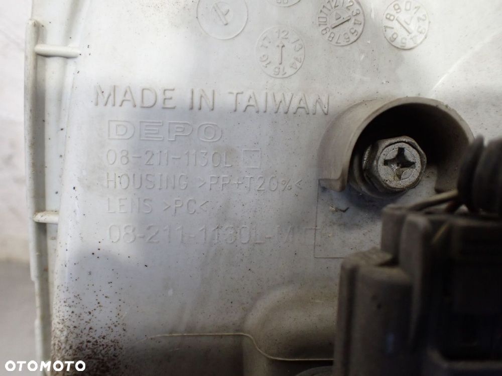 LAMPA LEWA PRZEDNIA DAIHATSU TERIOS 1.3 - 7