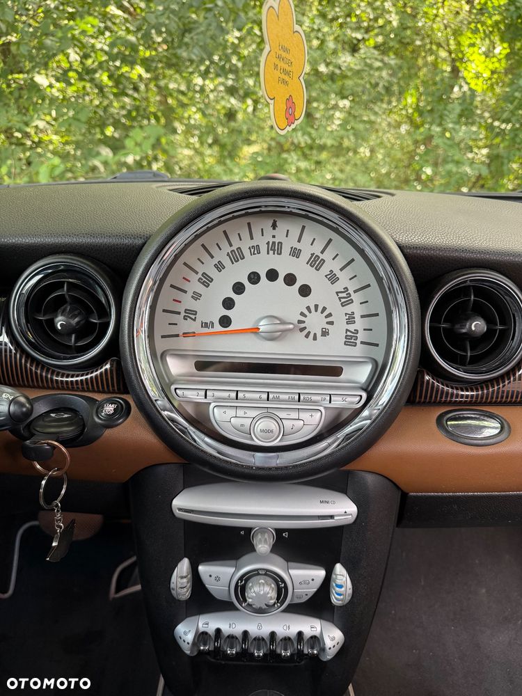 MINI Cooper 50 Mayfair - 7