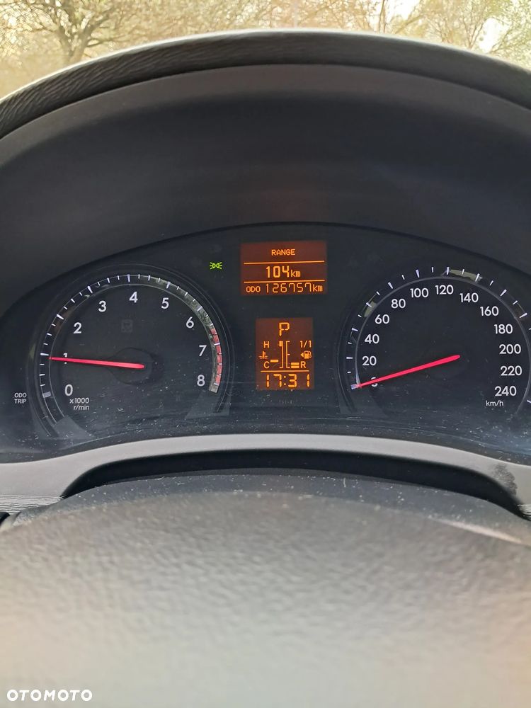 Toyota Avensis 1.8 Premium MS - 11