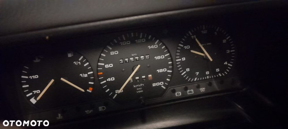 Volkswagen Transporter - 4