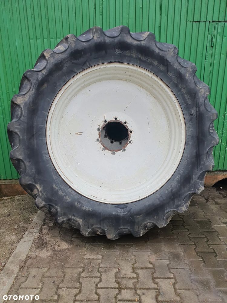 New Holland Case FELGA tył 16x46 480/80 R46 - 1