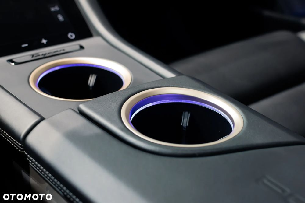 Porsche Taycan 105kWh 4S Performance Plus - 28