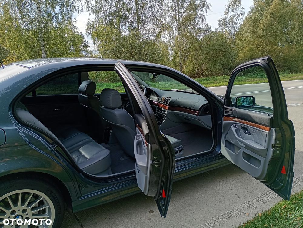 BMW Seria 5 - 23
