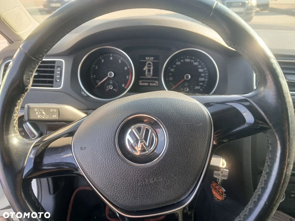 Volkswagen Jetta 1.2 TSI Comfortline - 7