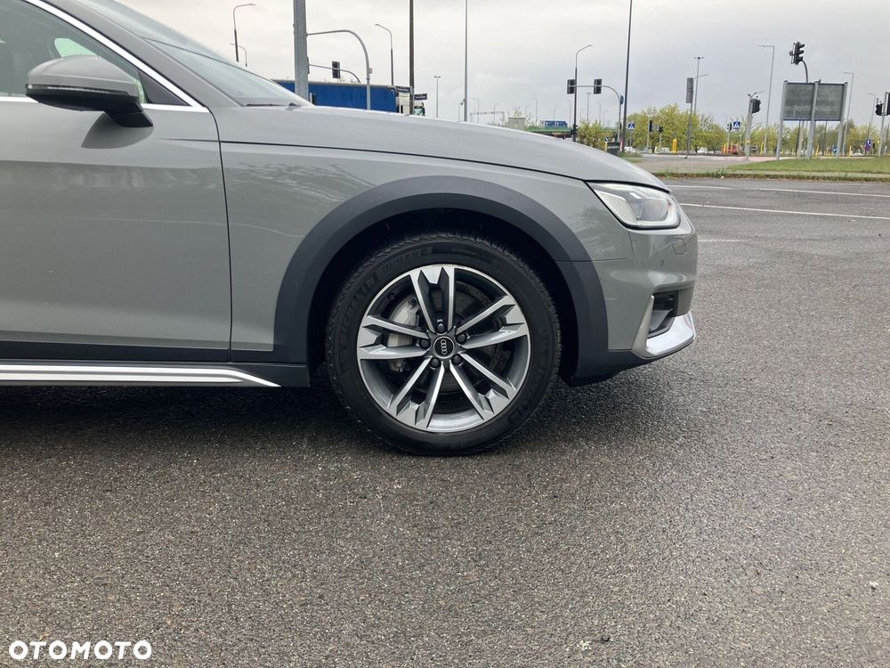 Audi A4 Allroad - 25