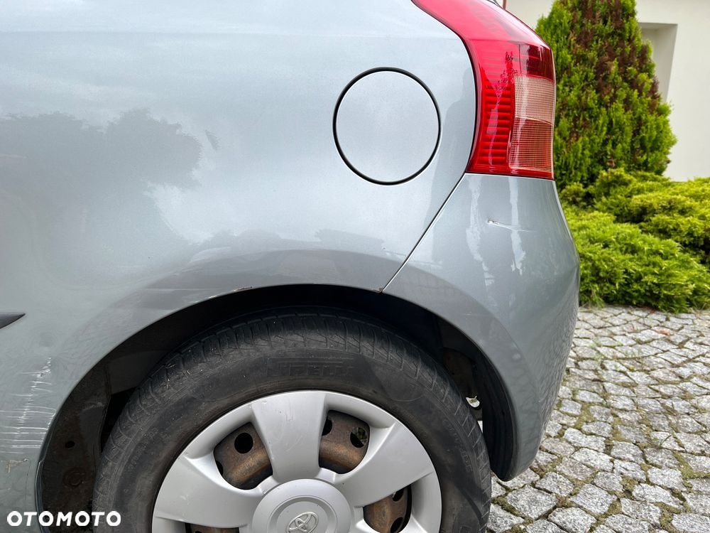Toyota Yaris 1.0 Luna A/C - 23