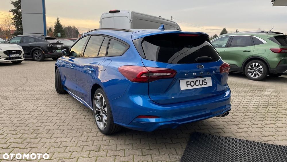 Ford Focus - 8