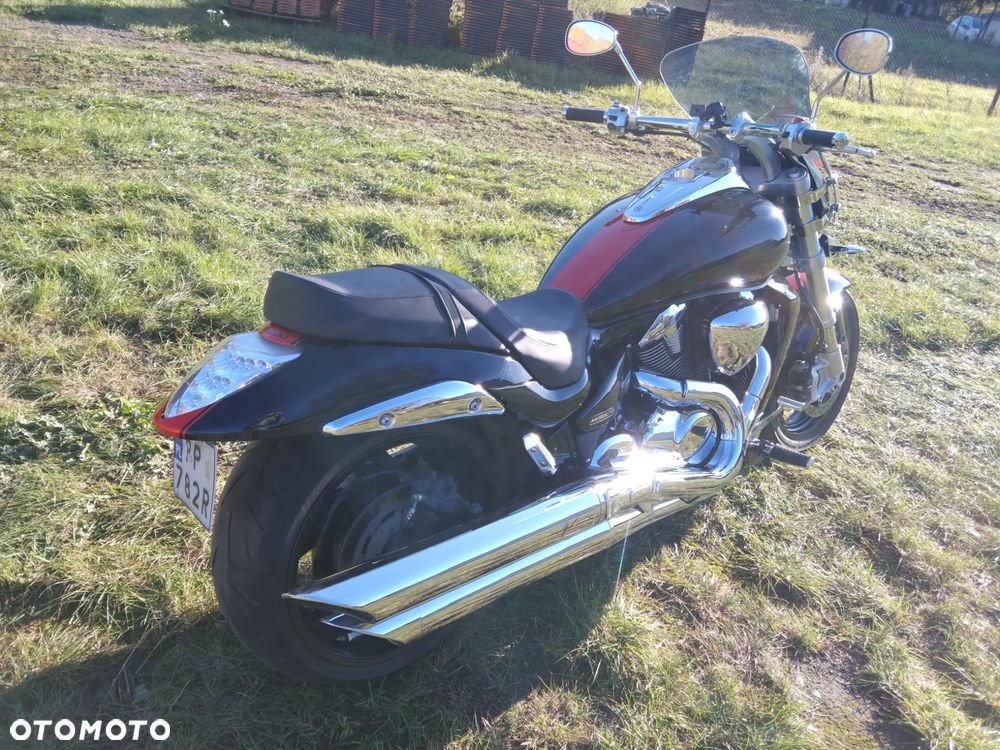 Suzuki Intruder - 10