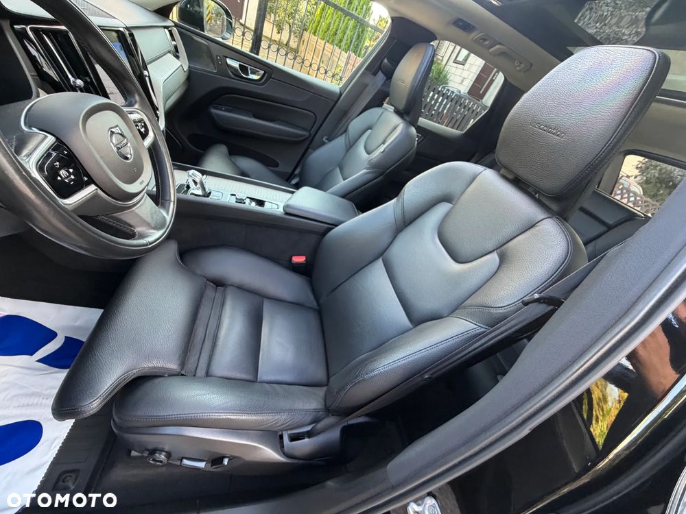 Volvo XC 60 T8 AWD Plug-In Hybrid Inscription - 9