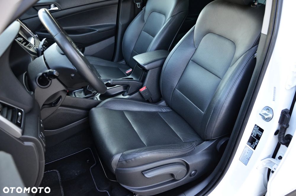 Hyundai Tucson 2.0 CRDI 4WD Premium - 32