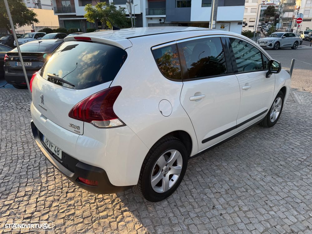 Peugeot 3008 1.6 e-HDi SE Style 2-Tronic 110g - 8