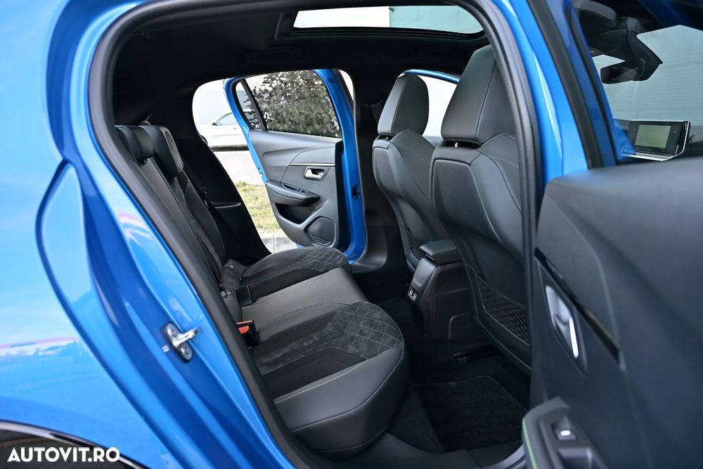 Peugeot 208 e-208 GT-Line - 26