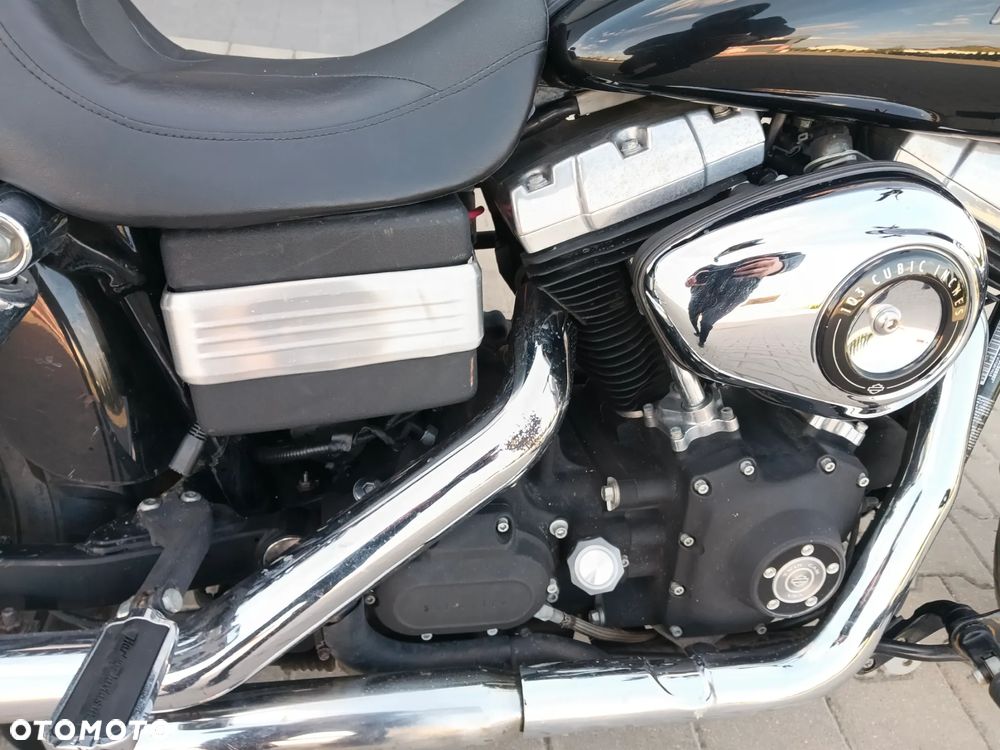 Harley-Davidson Dyna Street Bob - 11