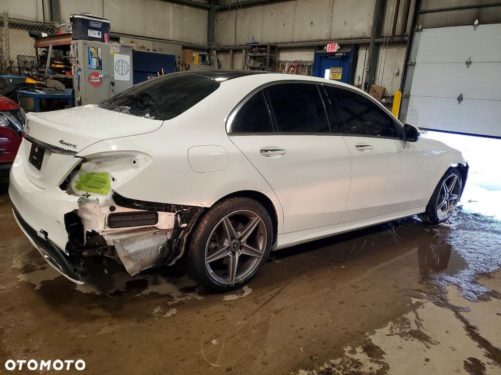 Mercedes-Benz Klasa C 300 9G-TRONIC Avantgarde - 4