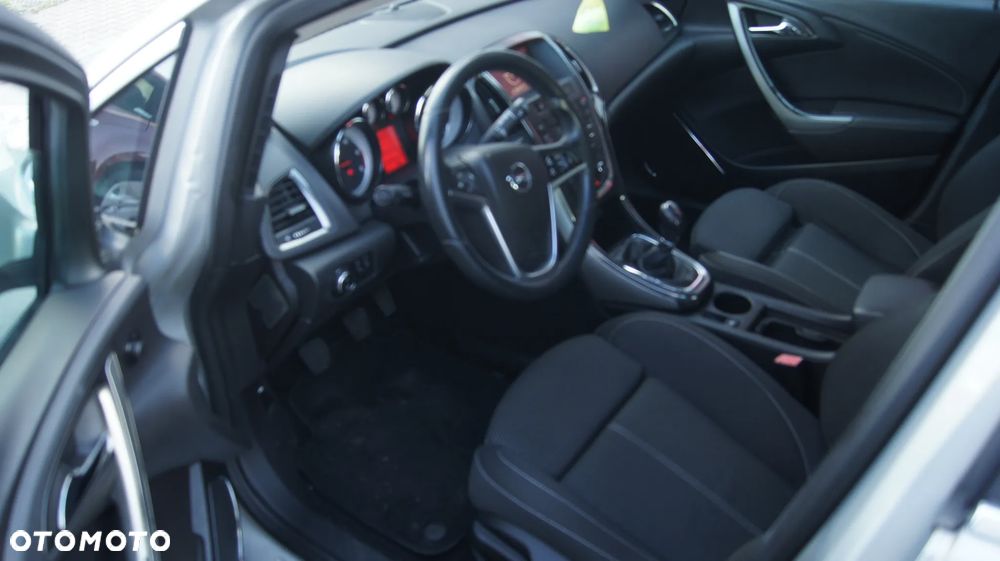 Opel Astra 1.7 CDTI Cosmo - 3