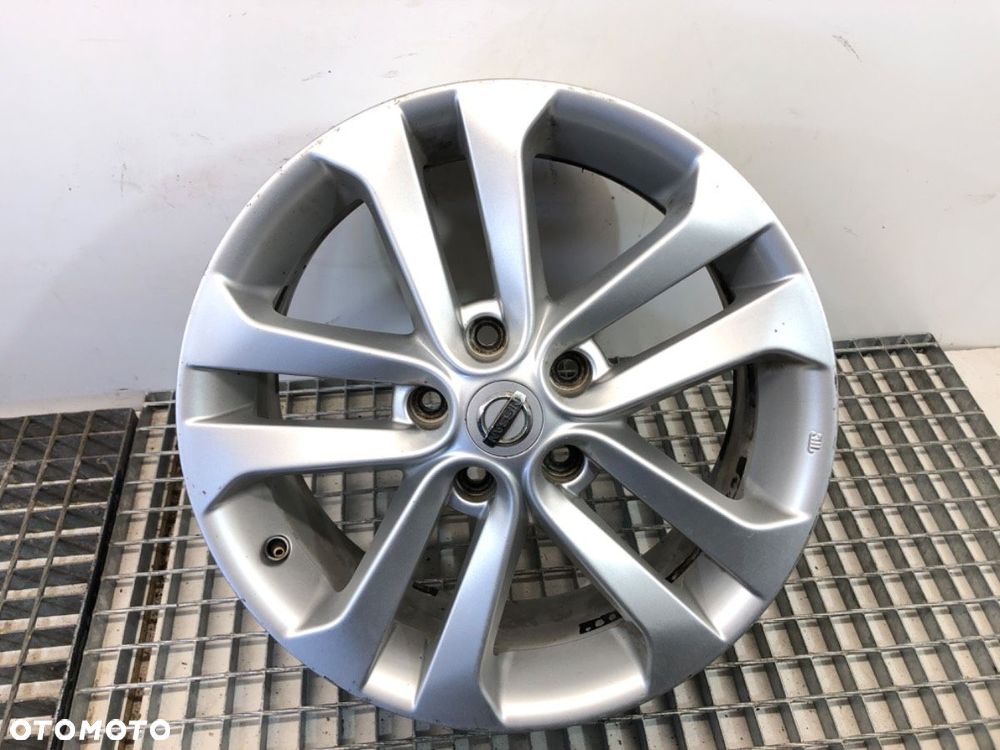 FELGI ALU KOMPLET 17 7J 5X114.3 65 ET 47  NISSAN - 2