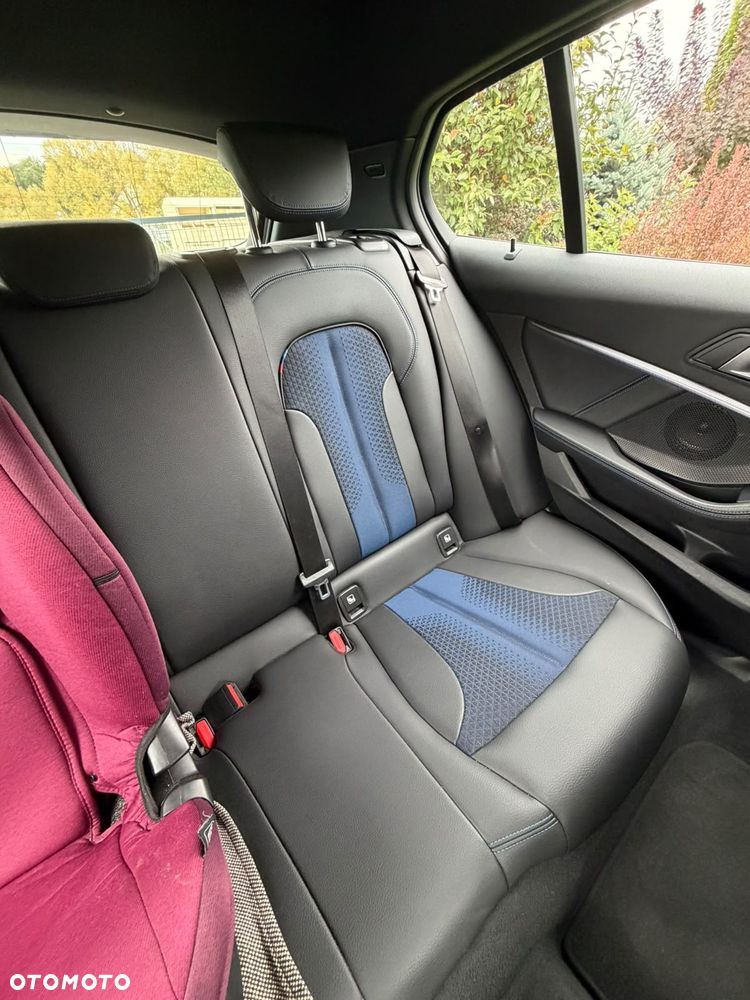 BMW Seria 1 2021 photo 5