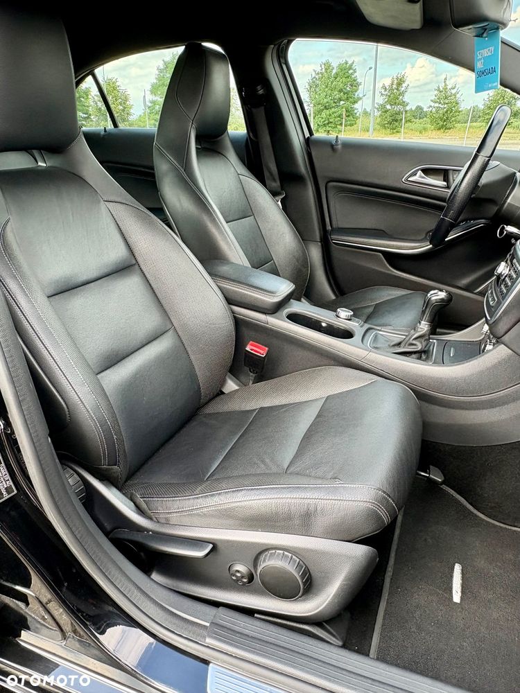 Mercedes-Benz Klasa A 200 (BlueEFFICIENCY) AMG Sport - 17